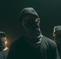 %nazvanie_pesni% — Legends Of The Streets